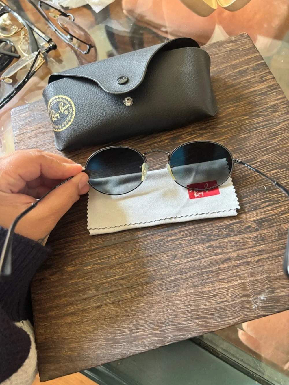 Ray-Ban Black Round Metal Sunglasses